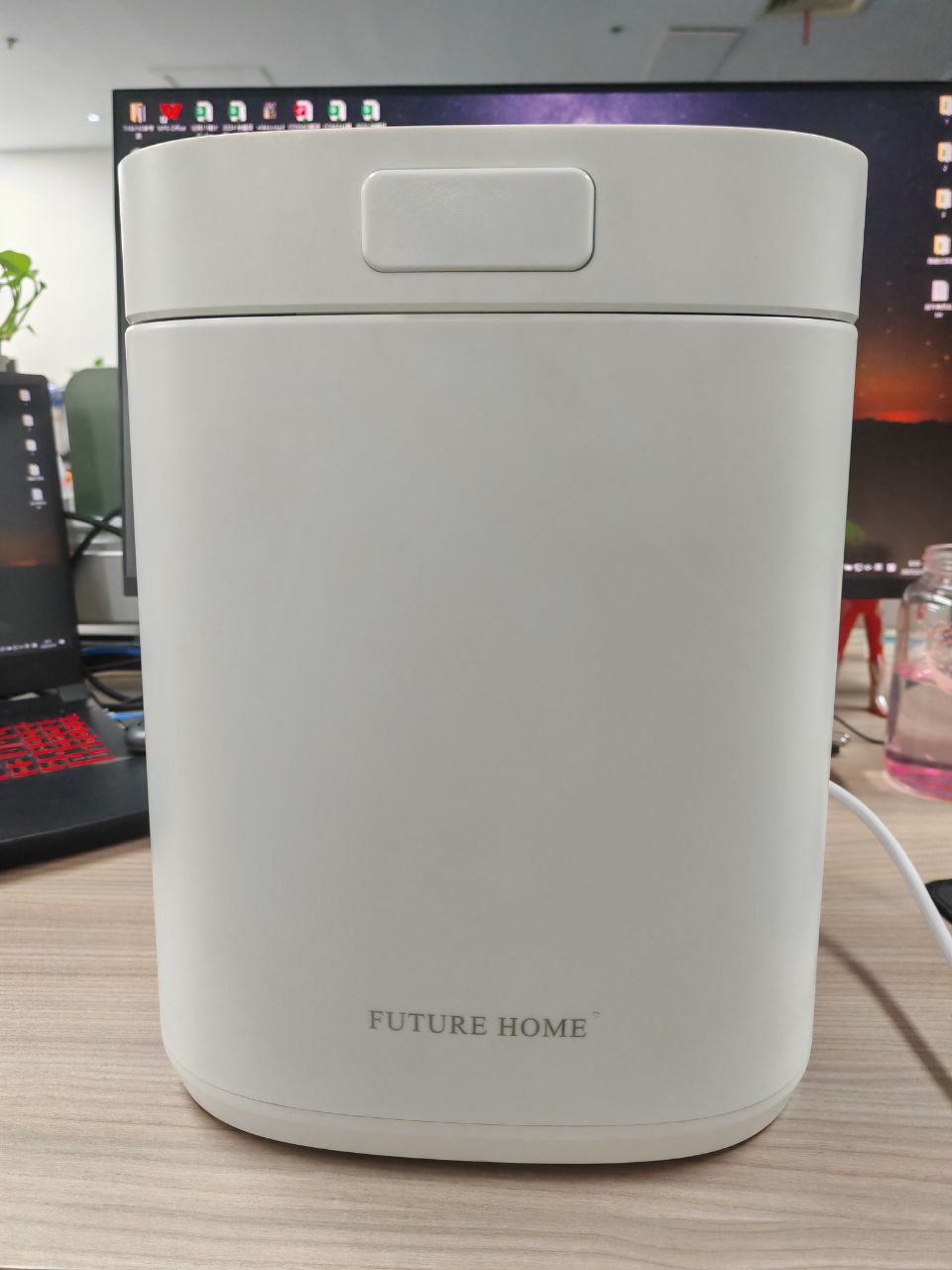 FUTURE HOME Sustainable Kitchen Electric Compost Bin with 9 Modes to Dry Compost Food Waste and Scraps from Indoor Countertop Food Circulators