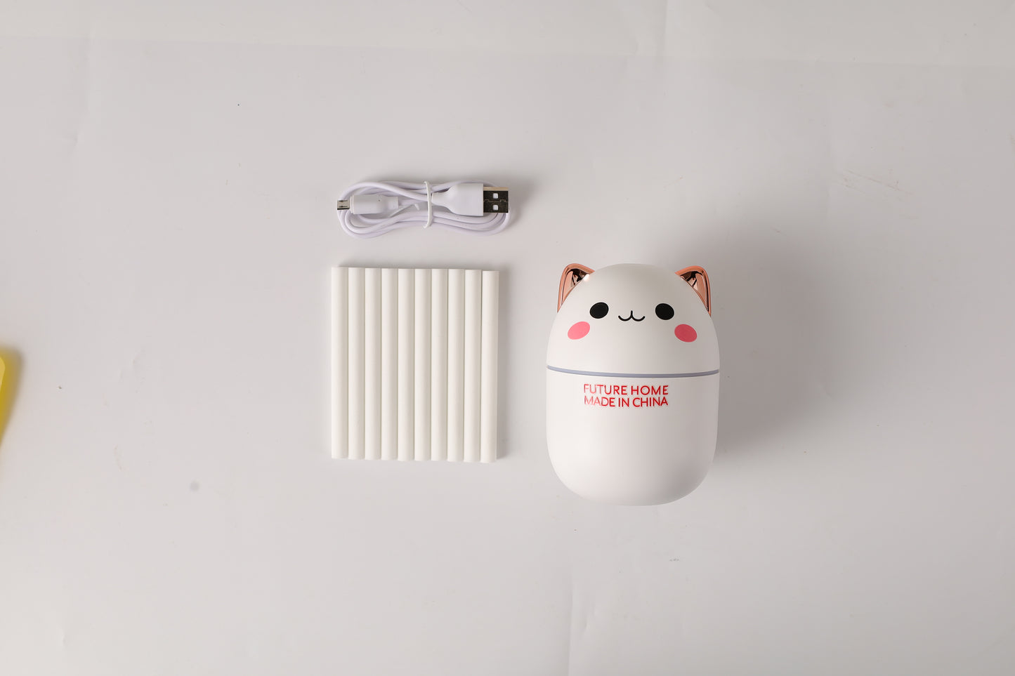 FUTURE HOME Car Diffuser Desk Humidifiers for Office, Car Diffusers for Essential Oils Mini Car Humidifier, Portable Humidifiers for Travel Humidifiers, Car Oil Diffusers for Essential Oils