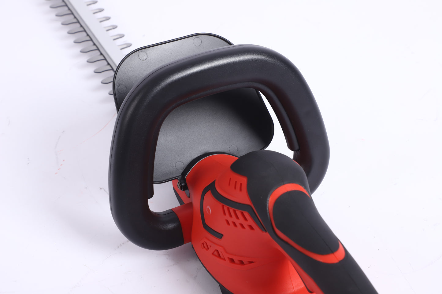 FUTURE HOME Cordless Hedge Trimmer, 22 Inch Steel Blade, Reduced Vibration, Battery and Charger Included (LHT2220)
