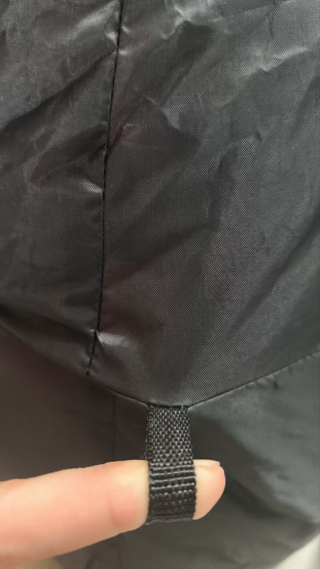 FUTURE HOME 5 FT Christmas Inflatables Santa Claus Outdoor Decorations Blow Up Yard Standing Santa with Built-in LEDs for Holiday Party Xmas Yard Garden Lawn Decor